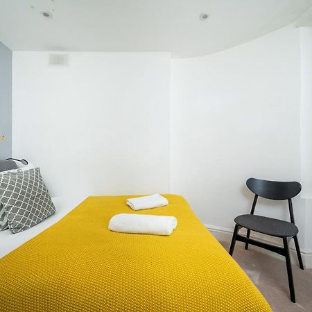 Sleek Flat With Communal Courtyard Londres Exterior foto